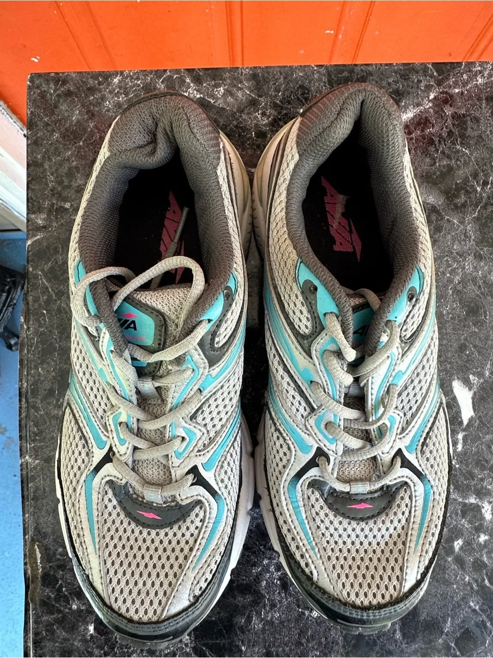 Avia Women's Gray and Teal Athletic Running Shoes